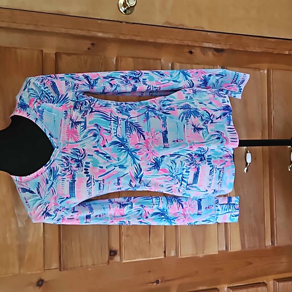 Lilly Pulitzer Long Sleeve V-Neck Tropical Print Top in Pink & Blue